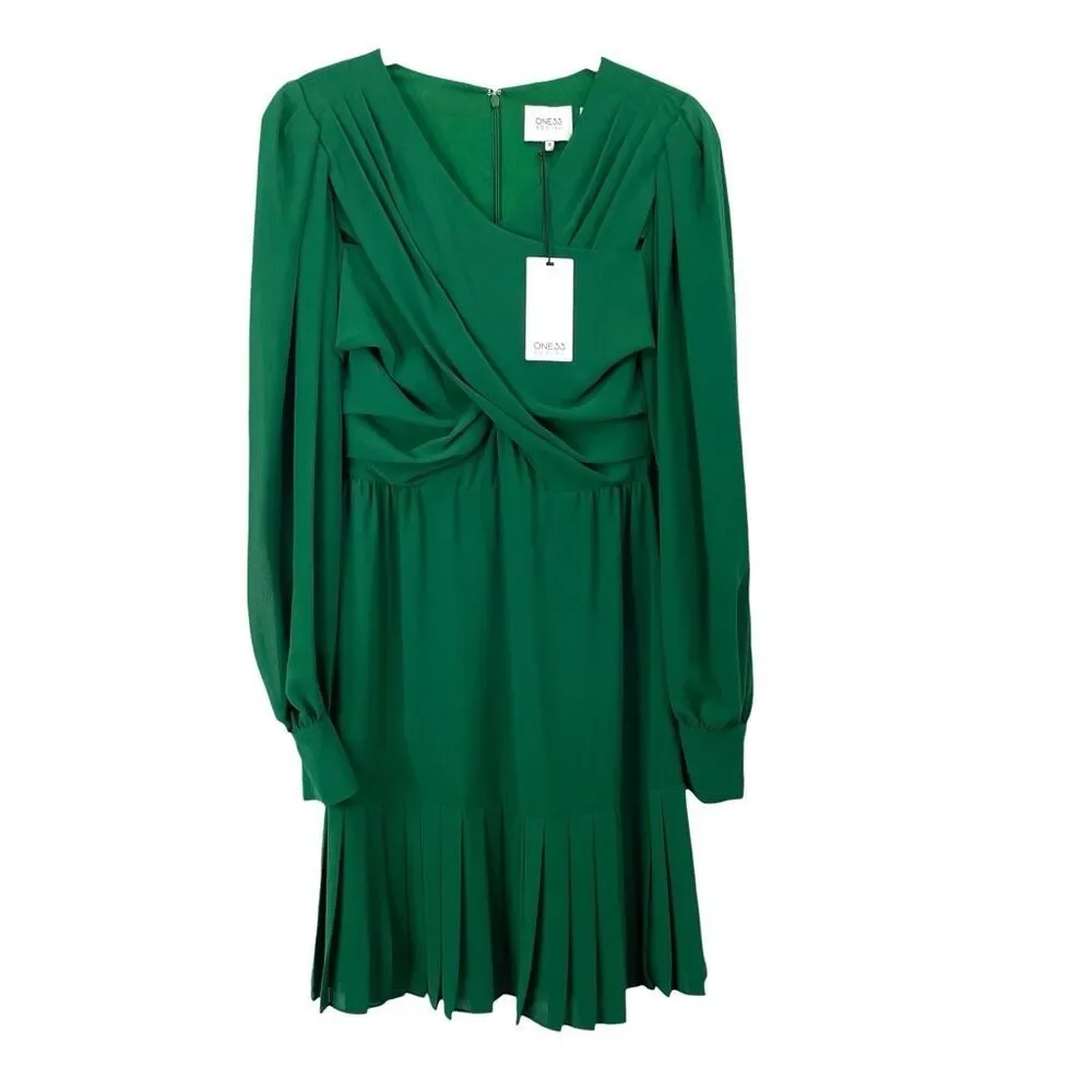 NEW‎ ONE33 SOCIAL The Fiona criss cross front Mini Dress Size 0  forest green